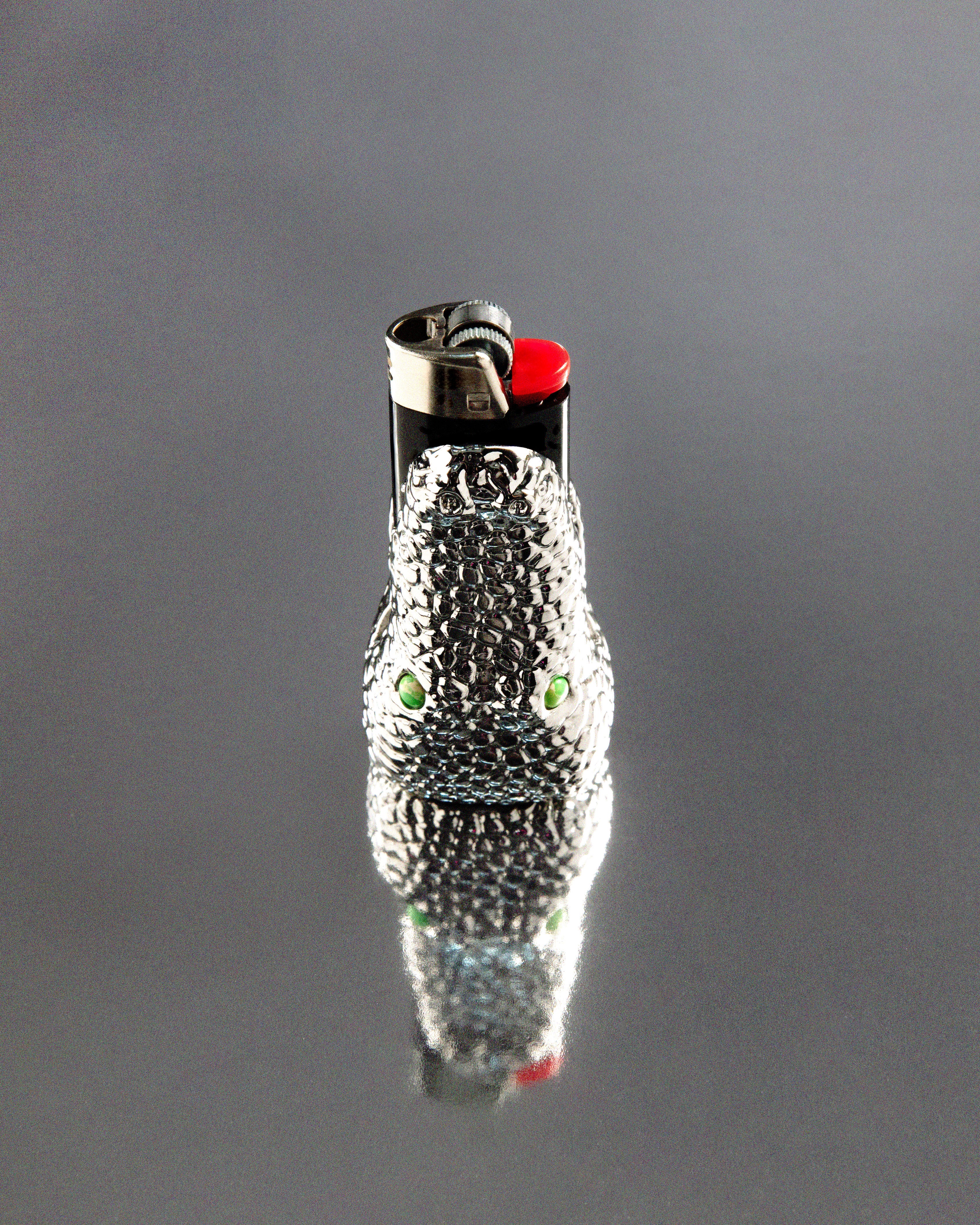 Croc Lighter Case in Silver - Image 4